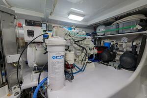 Sportin Life 59ft Spencer Yacht For Sale