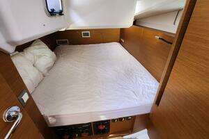 2023 Jeanneau Sun Odyssey 440 thumbnail 14