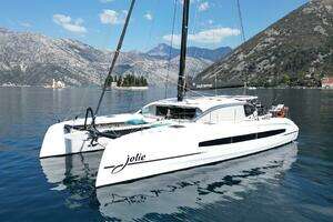 Jolie 2022 Outremer 55 Yacht For Sale in Porto 