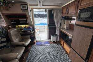 1998 Mainship 350 thumbnail 14