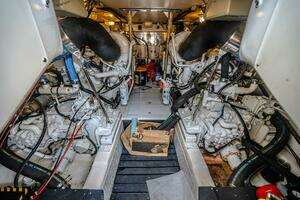 1997 Ocean Yachts 60 Super Sport  EB thumbnail 21