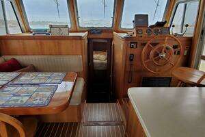 2004 Mainship 400 Trawler thumbnail 48