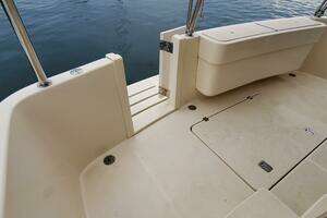 2004 Mainship 400 Trawler thumbnail 52