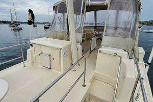 2004 Mainship 400 Trawler thumbnail 20