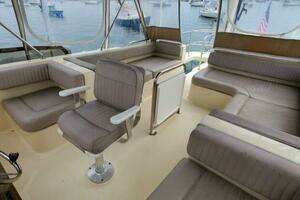 2004 Mainship 400 Trawler thumbnail 16