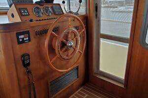 2004 Mainship 400 Trawler thumbnail 39