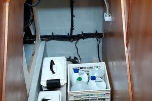 2004 Mainship 400 Trawler thumbnail 36