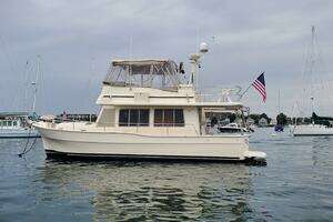 2004 Mainship 400 Trawler thumbnail 6