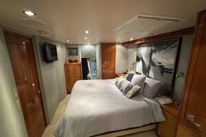 2006 Hatteras Yachts 68 Convertible Big Game
