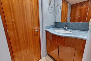2006 Hatteras 68 CNV Big Game