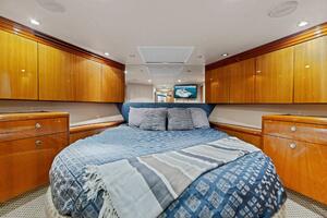 2006 Hatteras 68 CNV Big Game