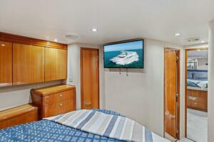2006 Hatteras 68 CNV Big Game