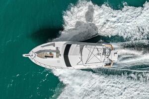 2006 Hatteras 68 CNV Big Game