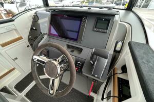 In Stock 2024 Nimbus C9 136 30ft Nimbus Yacht For Sale