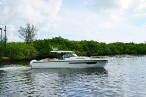 In Stock 2024 Nimbus T11 289 40ft Nimbus Yacht For Sale