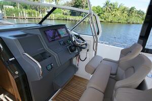 In Stock 2025 Nimbus T11 297 40ft Nimbus Yacht For Sale