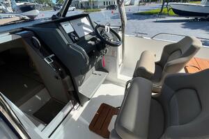 In Stock 2024 Nimbus T8 314 26ft Nimbus Yacht For Sale