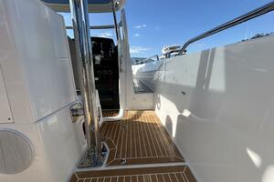 In Stock 2024 Nimbus T9 142 30ft Nimbus Yacht For Sale