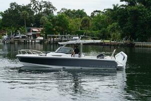 In Stock 2024 Nimbus T9 143 30ft Nimbus Yacht For Sale