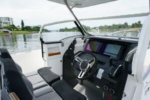 In Stock 2024 Nimbus T9 143 30ft Nimbus Yacht For Sale