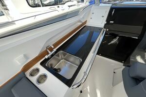 In Stock 2024 Nimbus W9 279 30ft Nimbus Yacht For Sale