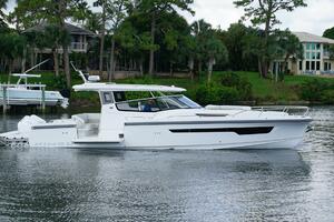 In Stock 2025 Nimbus W11 60 40ft Nimbus Yacht For Sale