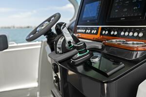 2021 Tiara Yachts 34 Sport LS - Helm/Electronics