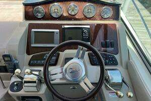 2007 Sea Ray 310 Sundancer thumbnail 9