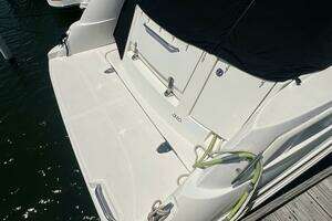 2007 Sea Ray 310 Sundancer thumbnail 4
