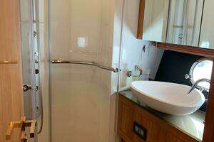 2010 Sunseeker 60 Manhattan thumbnail 59