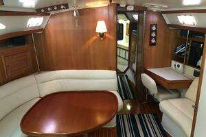 1995 Catalina 42 Mk II thumbnail 21