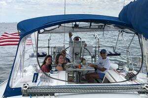 1995 Catalina 42 Mk II thumbnail 8