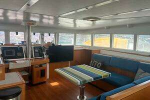 Voahangy 2005 Beneteau Lagoon 500 Yacht For Sale in Nouméa 