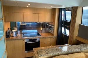 2011 Princess Yachts thumbnail 36