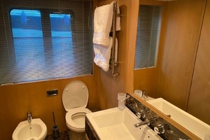 2011 Princess Yachts thumbnail 47
