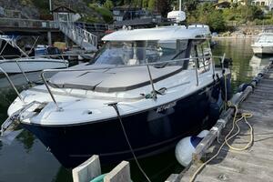 26ft Jeanneau Yacht For Sale