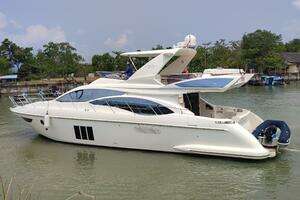 Azimut 2011 Azimut 58 Fly Yacht For Sale in Phuket 