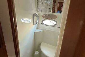 2001 Carver 396 Aft Cabin MY thumbnail 82