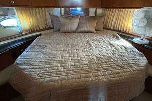 2001 Carver 396 Aft Cabin MY thumbnail 74
