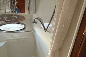 2001 Carver 396 Aft Cabin MY thumbnail 84