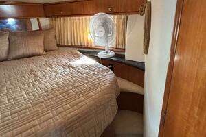 2001 Carver 396 Aft Cabin MY thumbnail 77