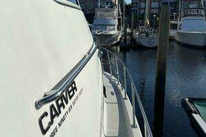 2001 Carver 396 Aft Cabin MY thumbnail 12