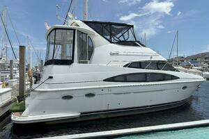 2001 Carver 396 Aft Cabin MY thumbnail 4