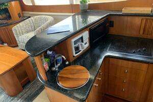 2001 Carver 396 Aft Cabin MY thumbnail 57