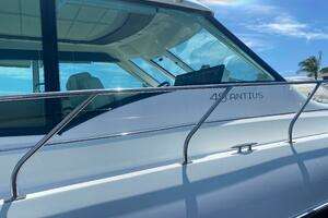 2012 Cruisers Yachts 48 Cantius thumbnail 8