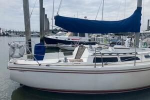 good thing 30ft Catalina Yacht For Sale