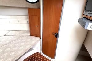 33ft Seaswirl Yacht For Sale