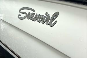 33ft Seaswirl Yacht For Sale