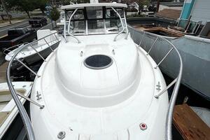 33ft Seaswirl Yacht For Sale
