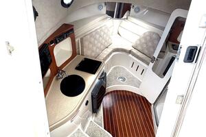 33ft Seaswirl Yacht For Sale
